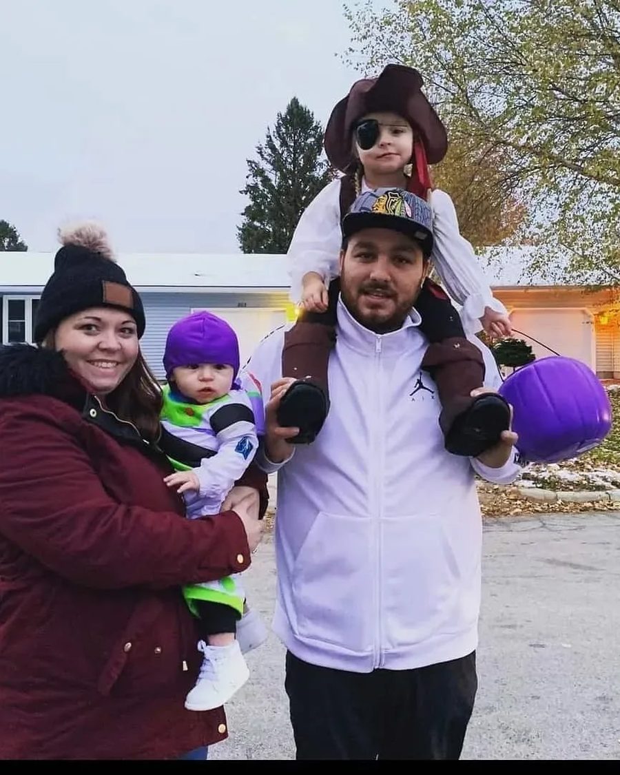 Mike Muro with his family — Muro's Handyman Service & Construction, Mendota, IL